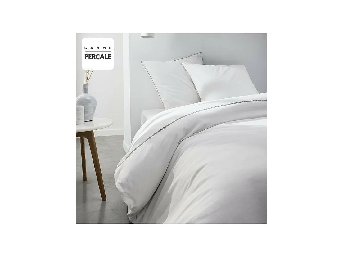 Parrure de lit TODAY Prestige - 240 x 260 cm - 2 personnes - 100% Percale Finition dentelle - Craie