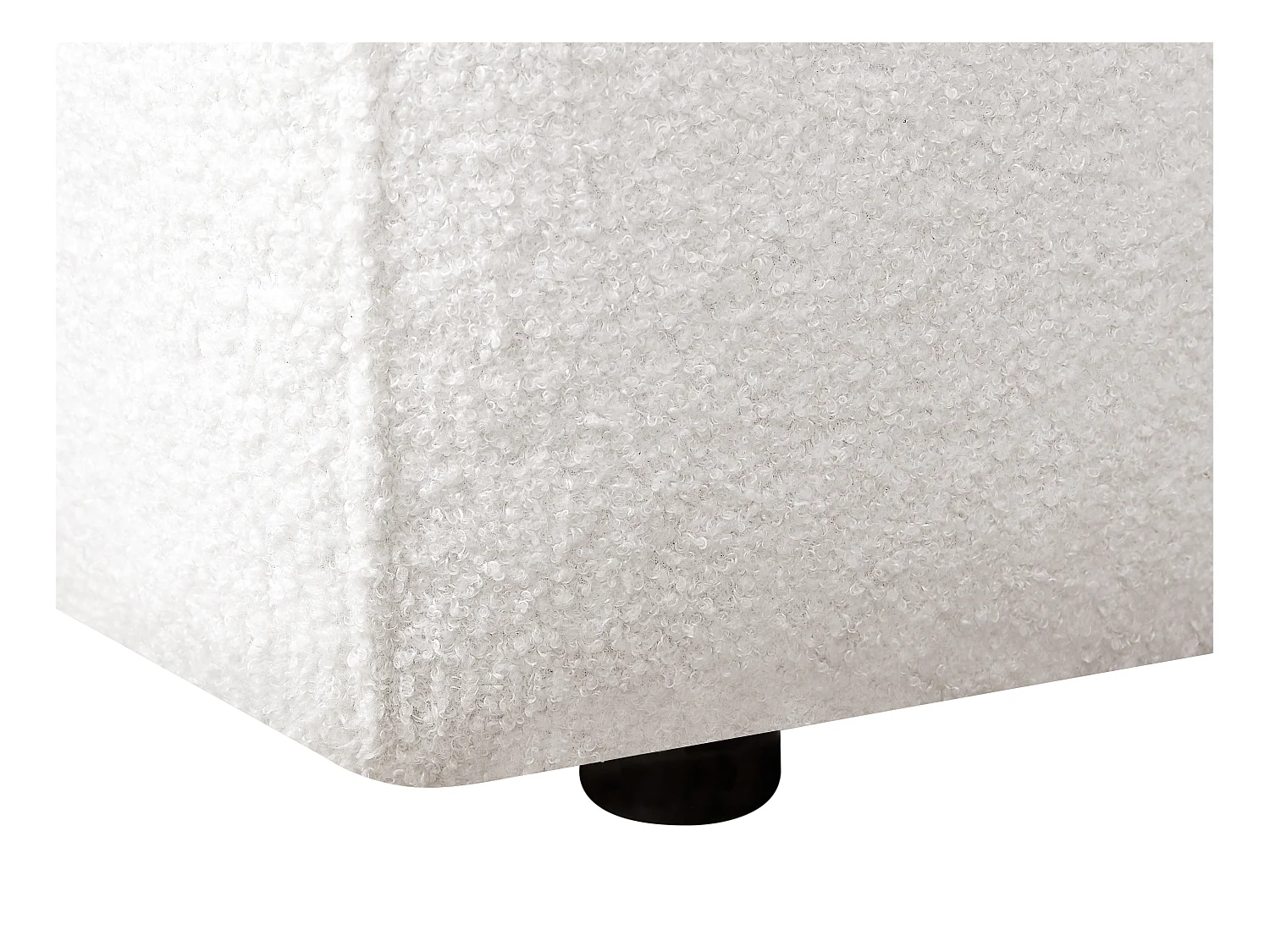 Driezitsbank van witte boucléstof SOPELANA