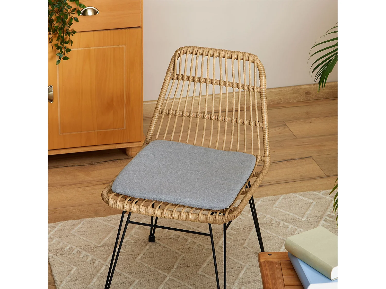 Lot de 4 coussins d'extérieur 43 x 43 cm avec assise antidérapante CHIARA, galettes de chaise de jardin, en tissu gris