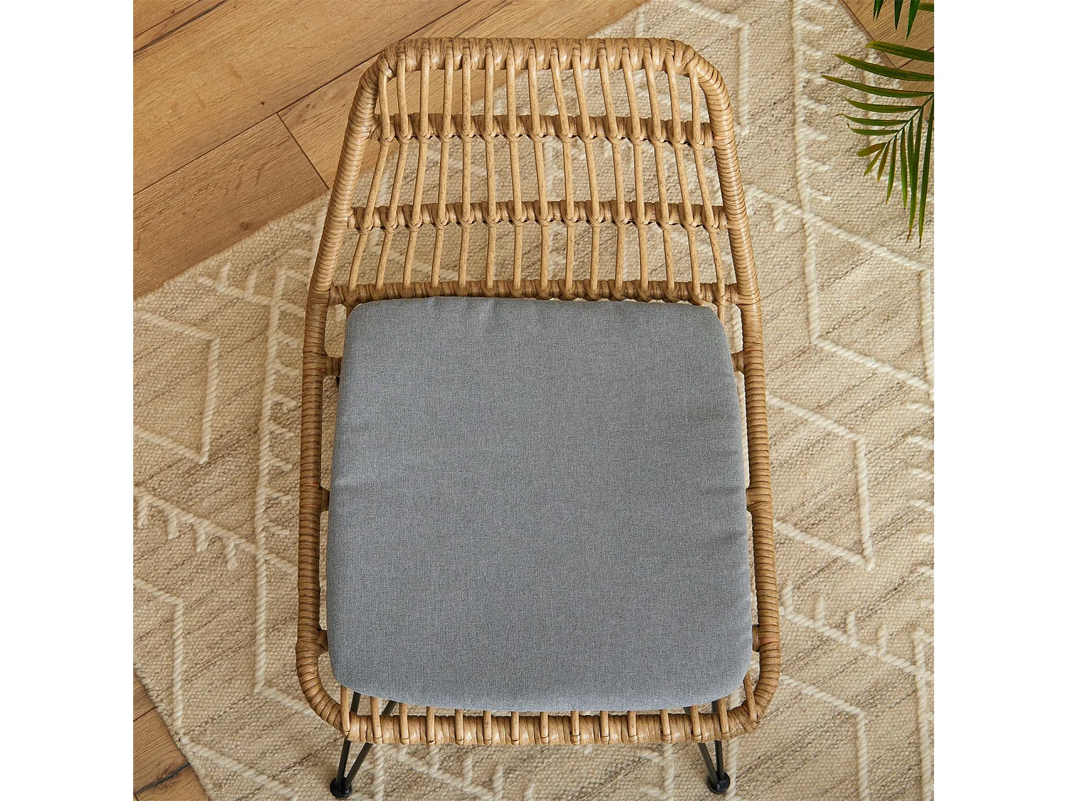 Lot de 4 coussins d'extérieur 43 x 43 cm avec assise antidérapante CHIARA, galettes de chaise de jardin, en tissu gris