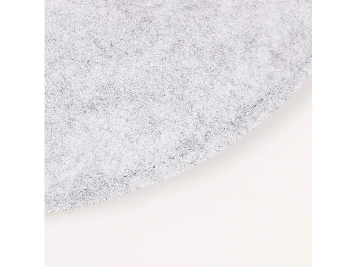 Lot de 4 coussins d'assise LESLIE, galettes de chaises en feutre gris de format rond avec picots antidérapants en caoutchouc