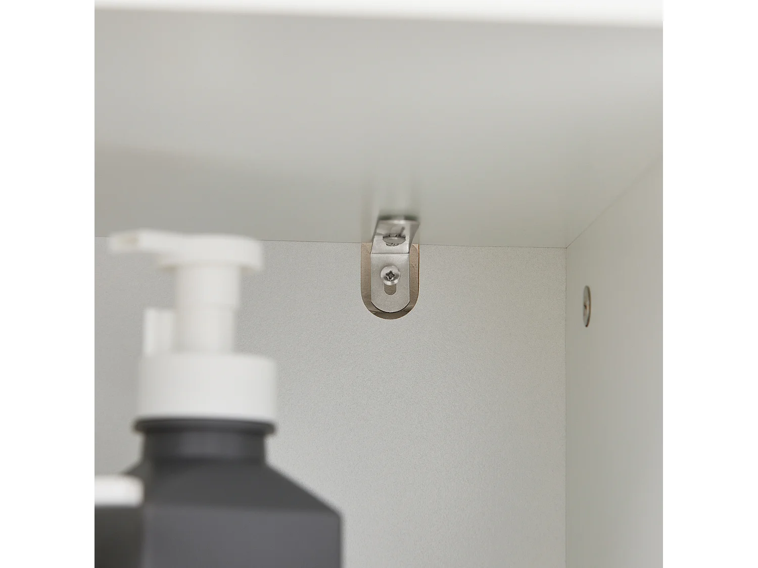 SoBuy Badkamerkolommeubelkast Hoog Toiletkast Opbergmeubel voor badkamer, wasruimte, met 2 deuren en 2 laden, 6 planken en 1 wasmand, 60x37x171cm, BZR104-W