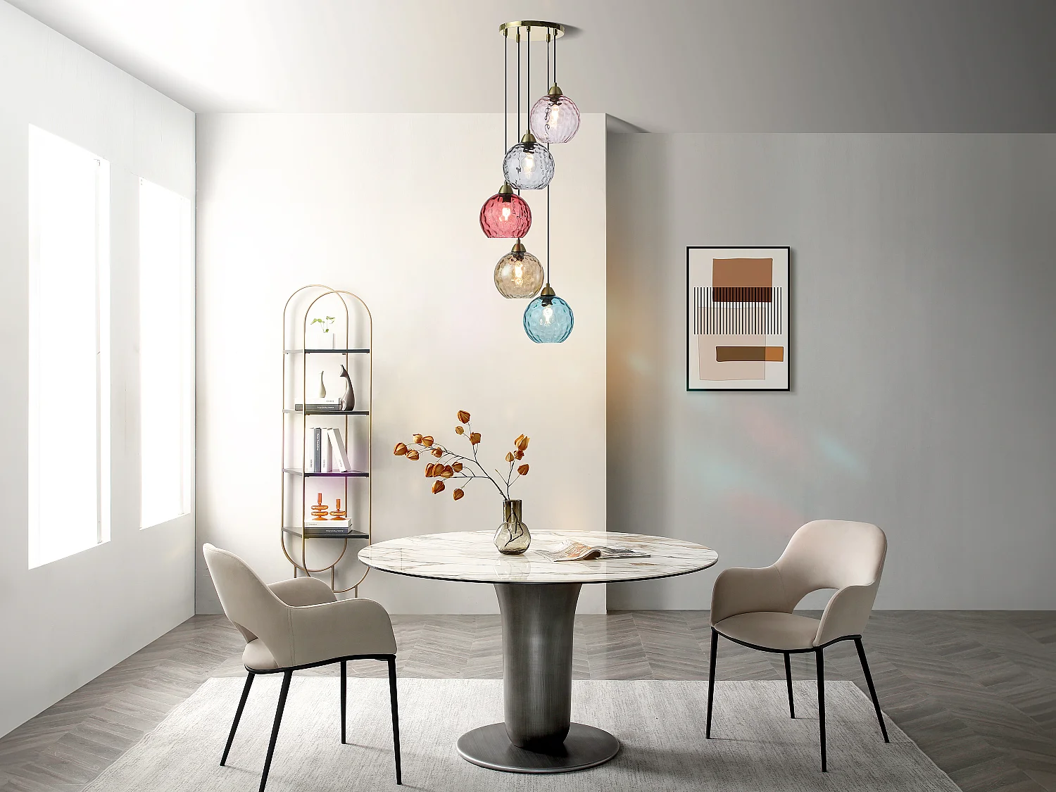 Lustre en métal et verre coloré -  5 globes - L. 40 x H. 120 cm - Doré et multicolore - SUSANNE