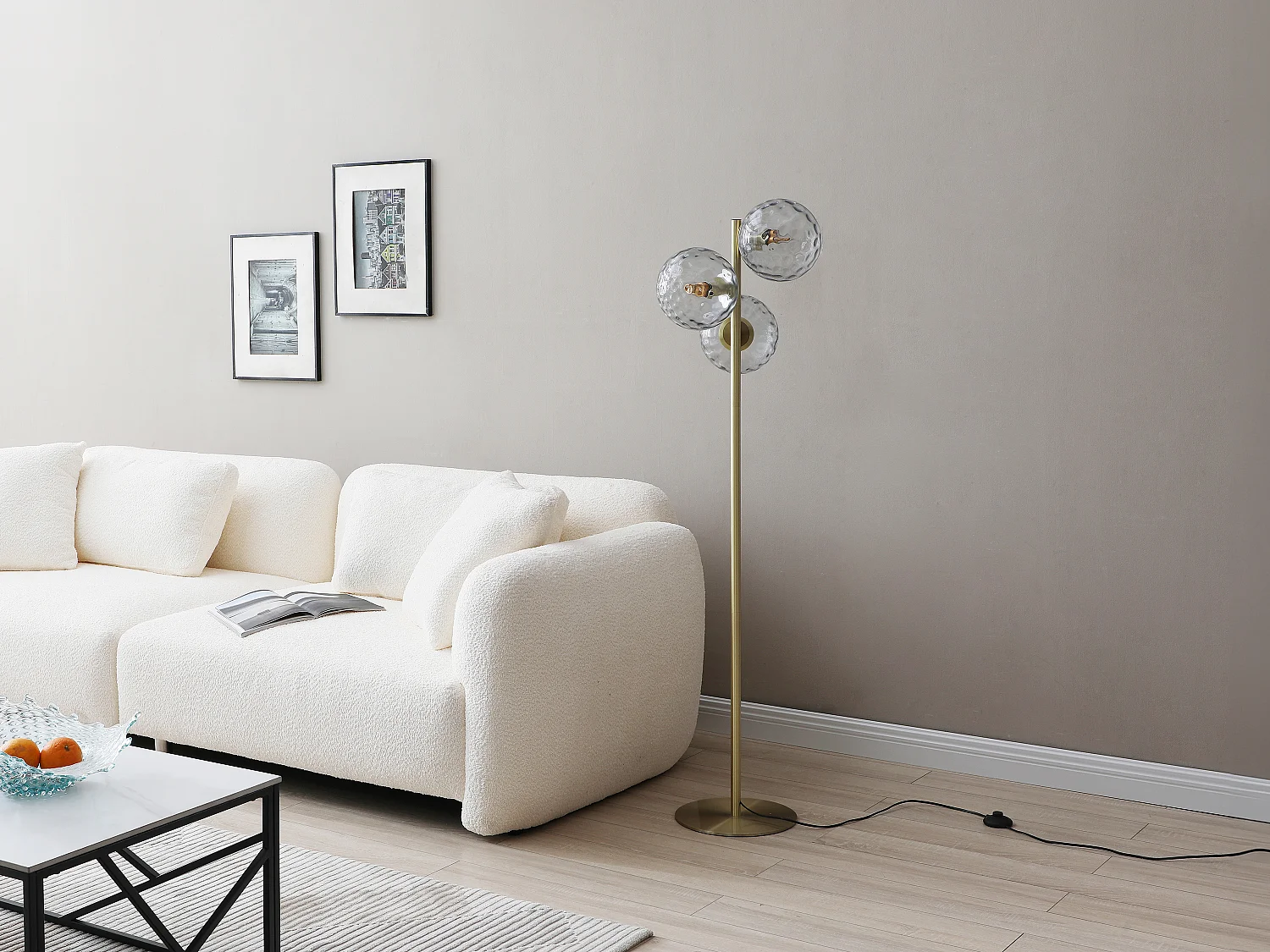 Lampadaire en métal et verre fumé - 3 globes - L. 30 x P. 40 x H. 150 cm - Doré - SUSANNE