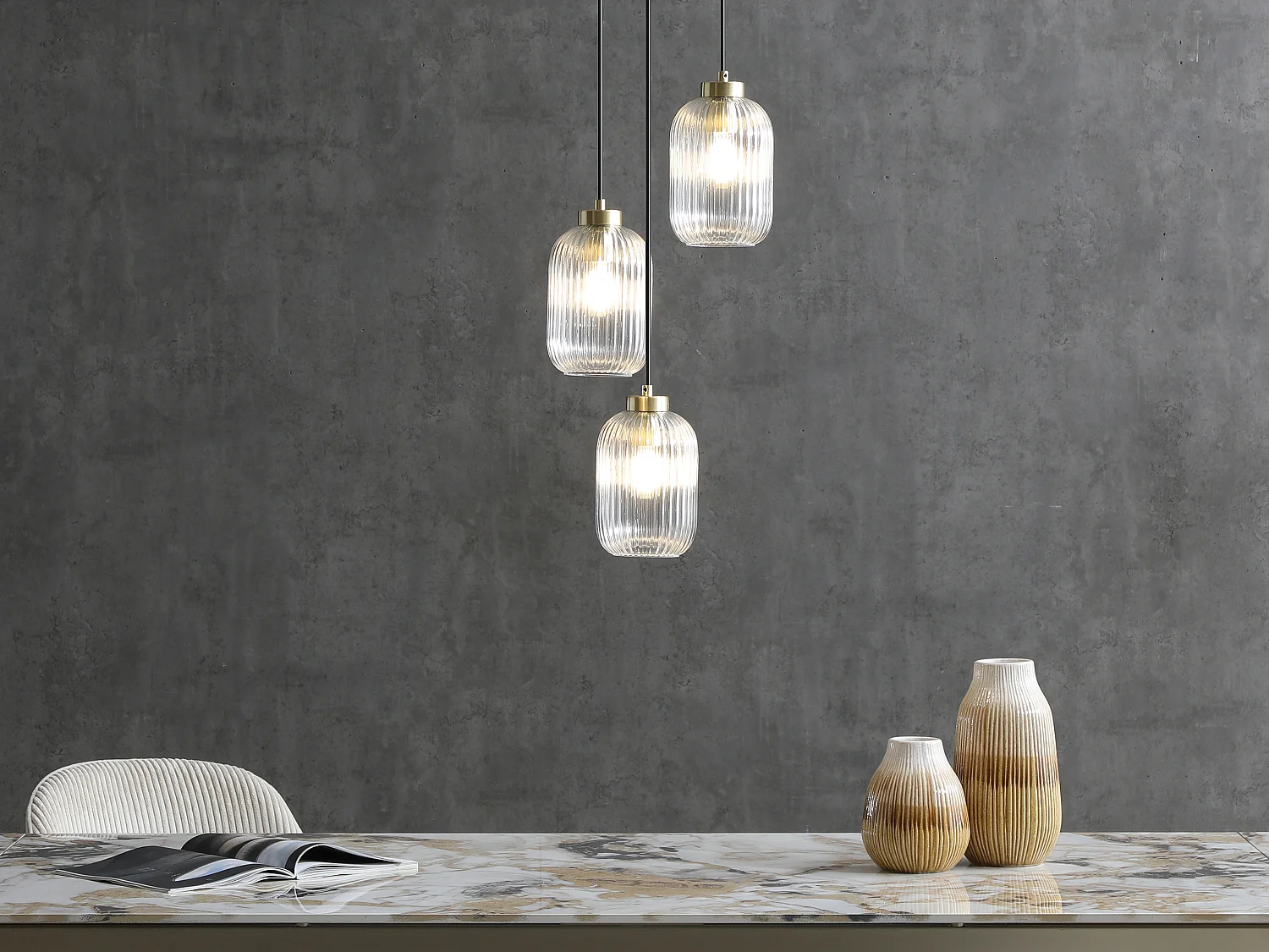 Lustre en métal et verre texturé - 3 globes - L. 30 x H. 120 cm - Doré - LOUXOR