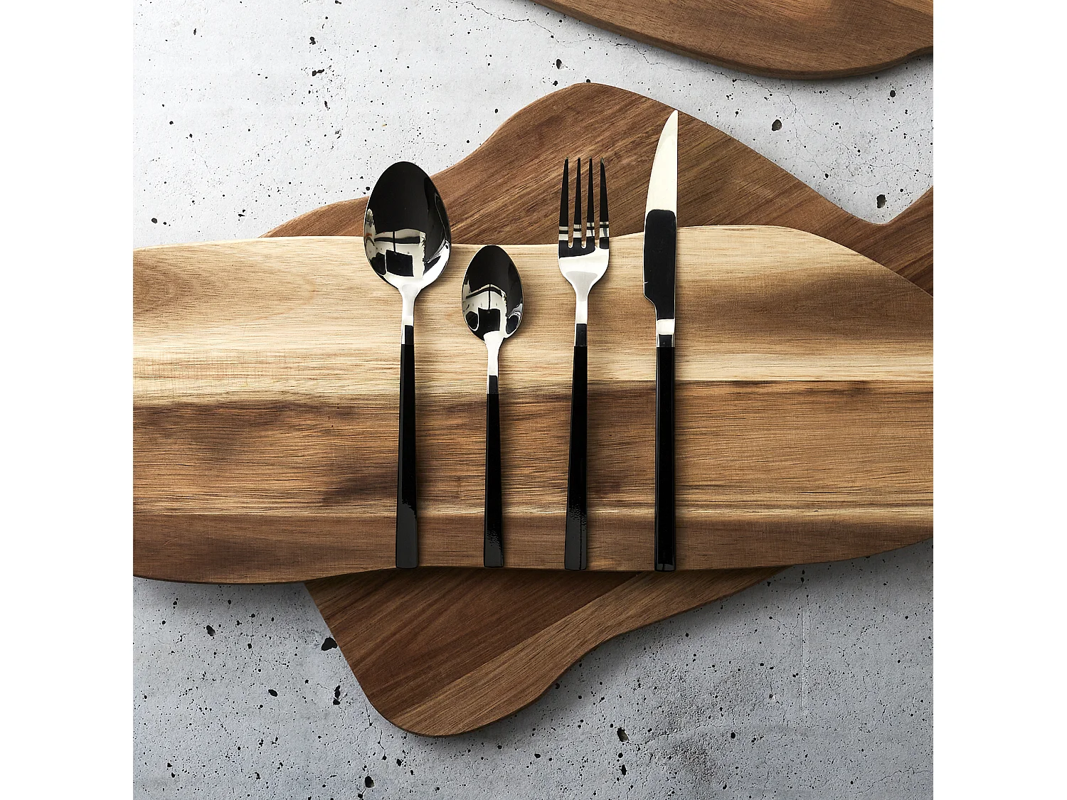 Menagere 16 Pieces Inox Manche Noir