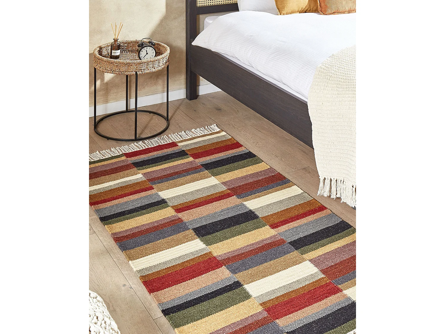 Kelim-Teppich Wolle bunt 80 x 150 cm handgewebt geometrisches Muster Musaler