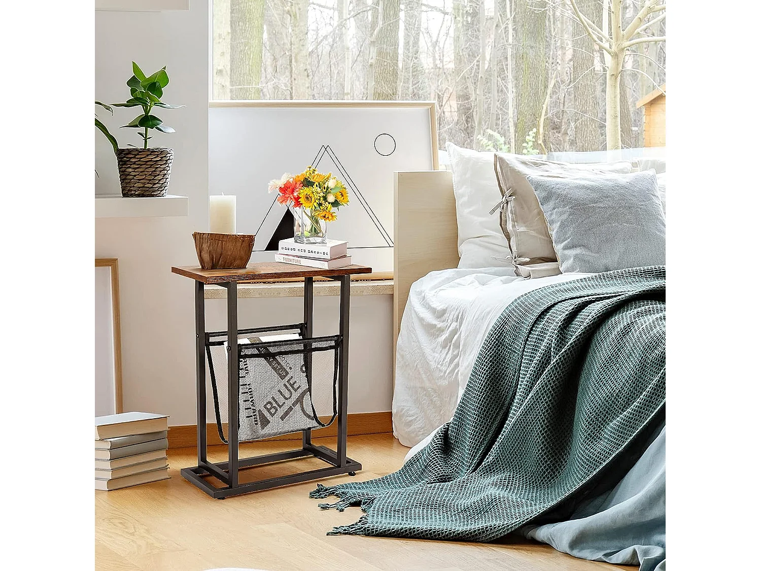 Table d'appoint de style industriel, 2 niveaux avec porte-revues en maille, 48 x 18 x 54,5 cm