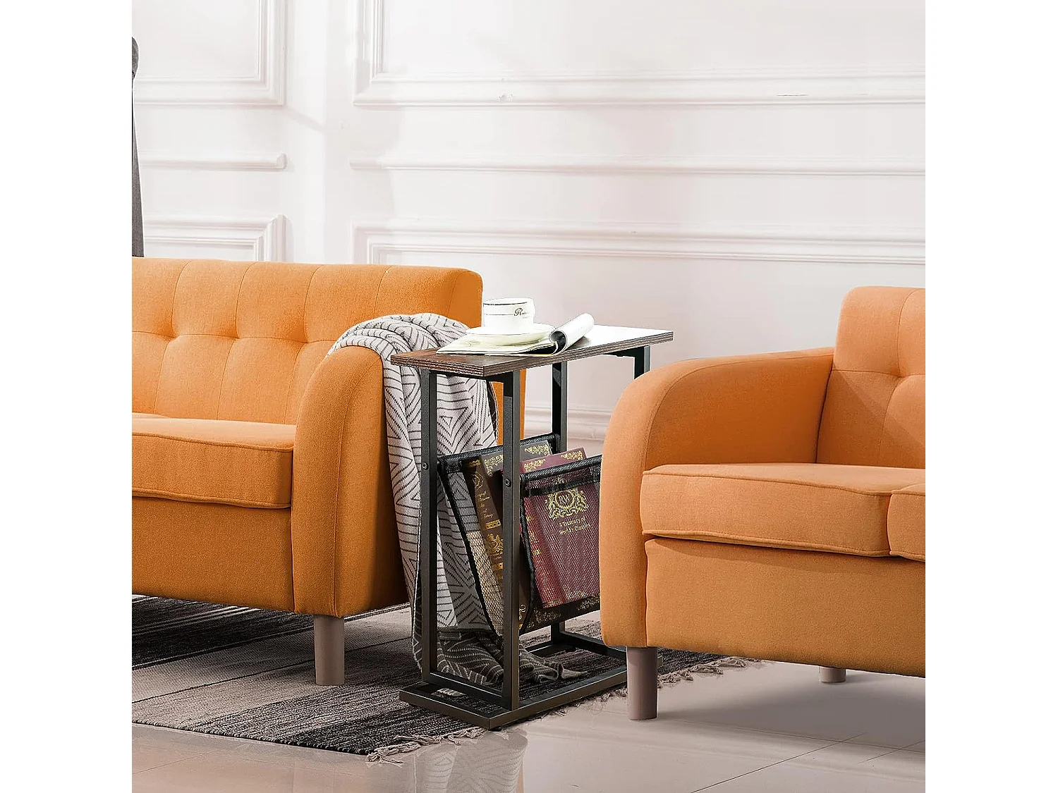 Table d'appoint de style industriel, 2 niveaux avec porte-revues en maille, 48 x 18 x 54,5 cm