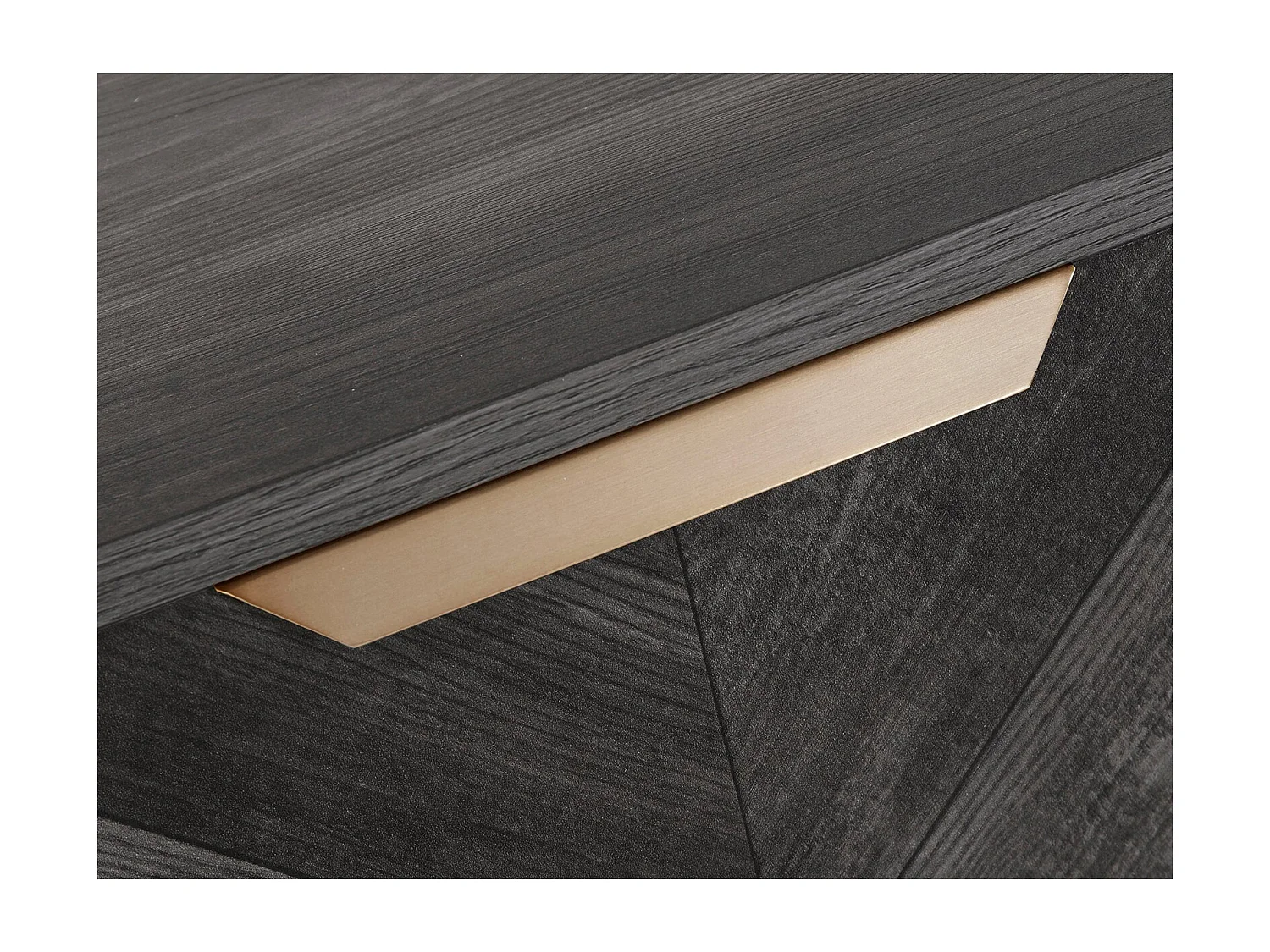Credenza in legno scuro 3 ante