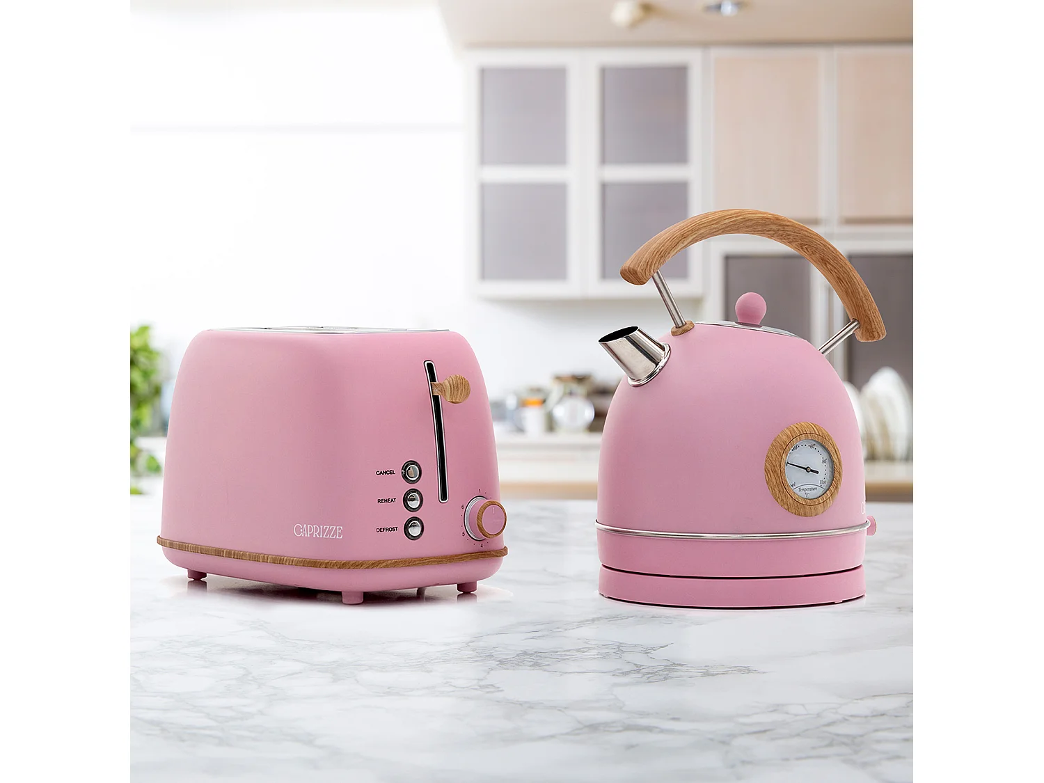 Pack Tostadora de Pan Caprizze Kaito con Doble Ranura Extra Ancha y Hervidora Nara Color Rosa Mate con Diseño Retro Vintage