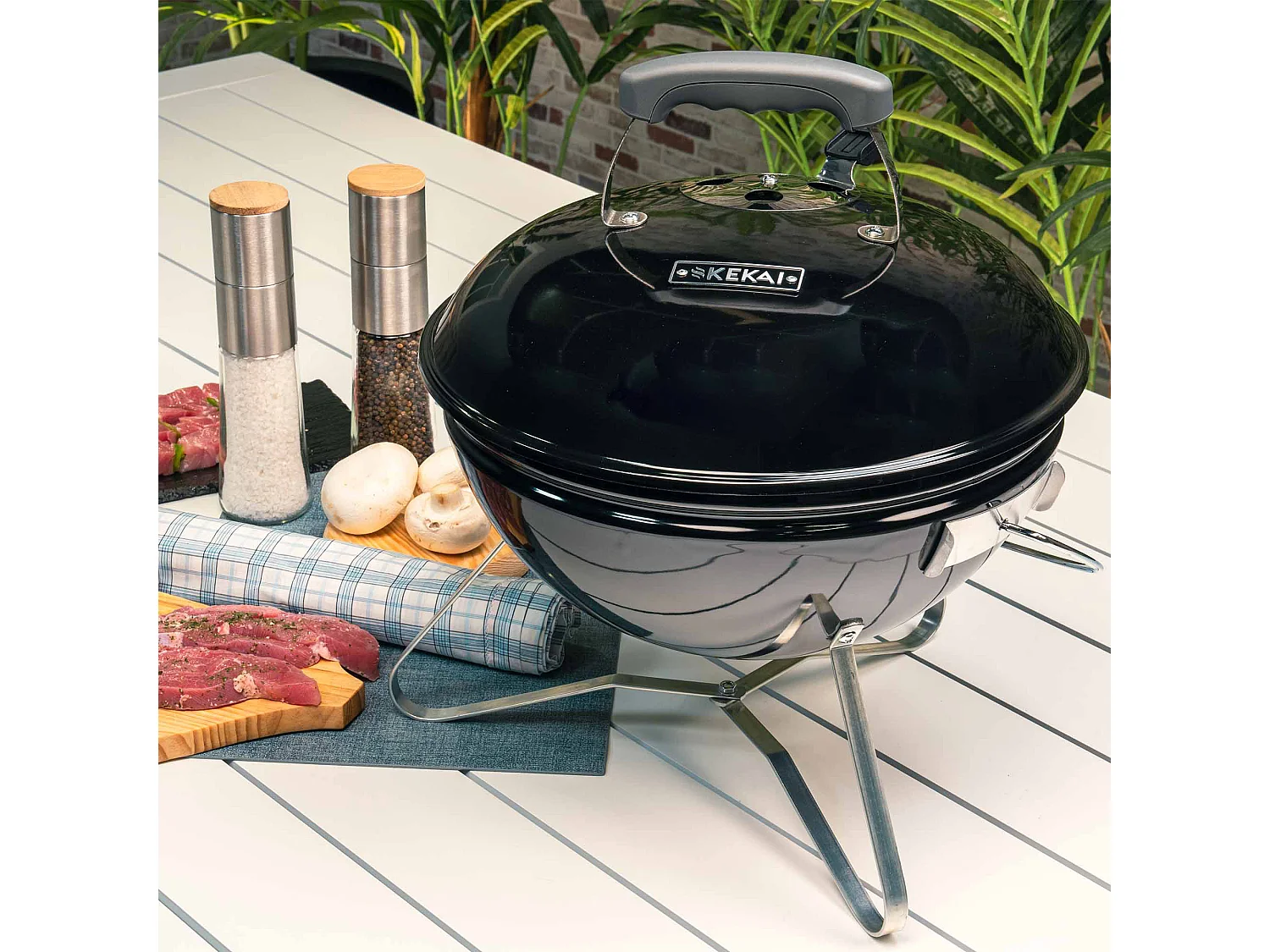 Barbecue de Table au Charbon de Bois Kekai Tahoe 37x37x44 cm Verrou de Couvercle avec Système de Transport Couleur Noir