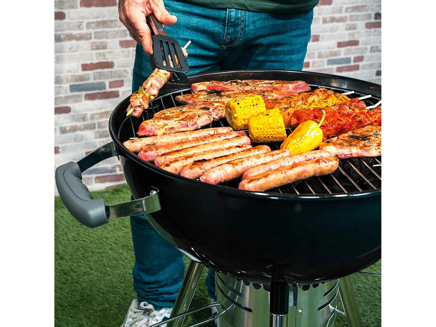 Barbecue au Charbon à Roulettes Kekai Yellowstone 58x47x100 cm Rond avec Couvercle et Briquet Couleur Émaillé Noir