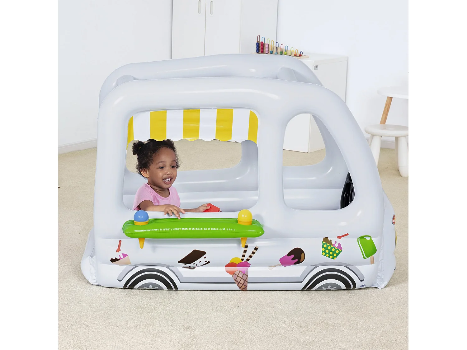 Château Gonflable avec 10 Balles de Jeu Bestway Scoops'n Smiles 122x84 cm Couleur Blanc avec Murs Gonflables