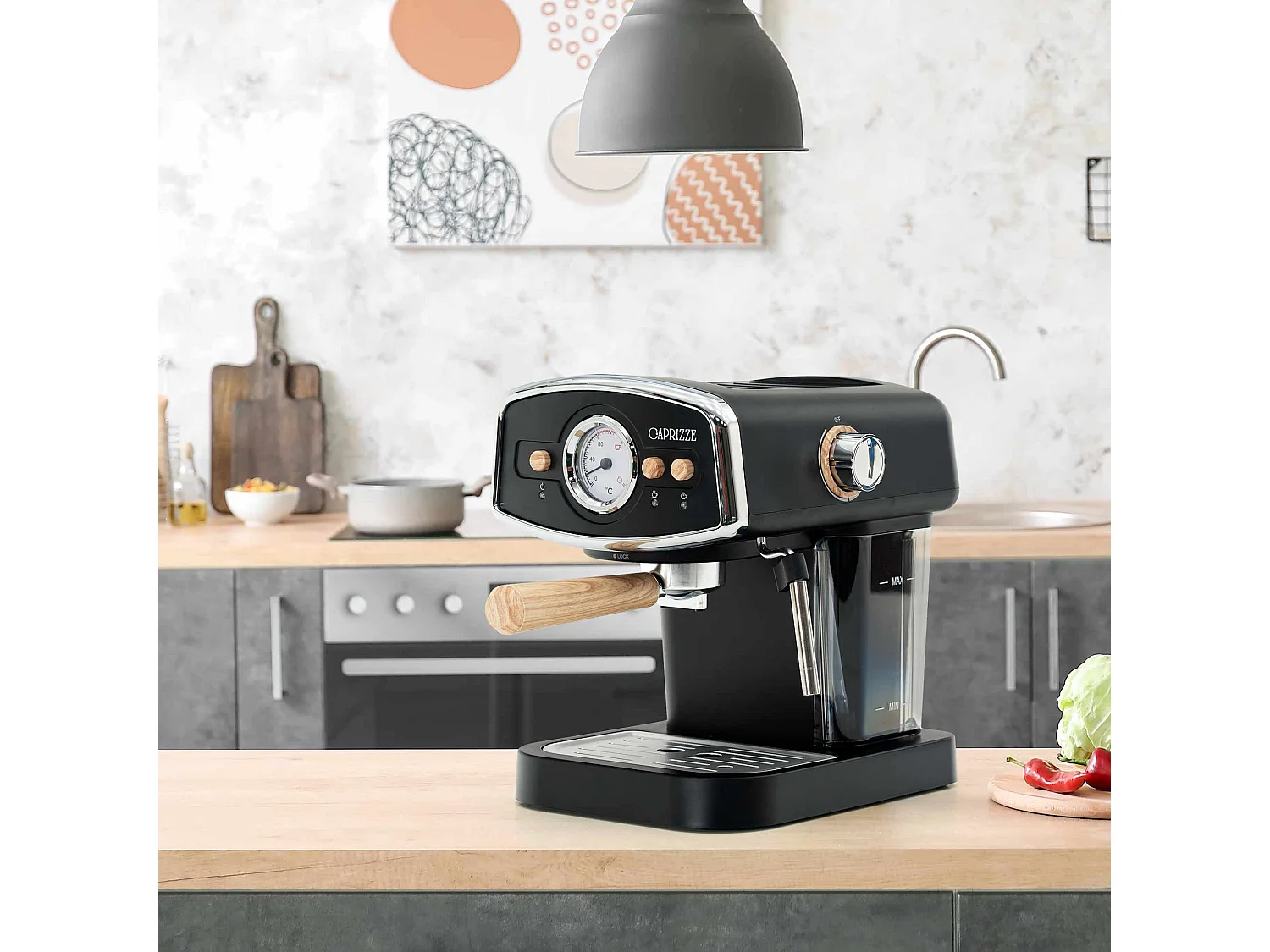 Cafetera Express Semiautomática Caprizze Kai 1050 W 15 Bares Capacidad para 5 Tazas de Café con Vaporizador Color Negro Mate