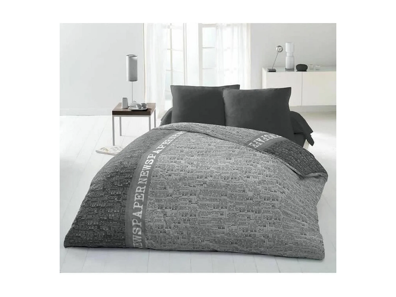 Parure de couette Microfibre NEWSPAPER - 1 housse de couette 220x240 cm + 2 taies 63x63 cm - Gris