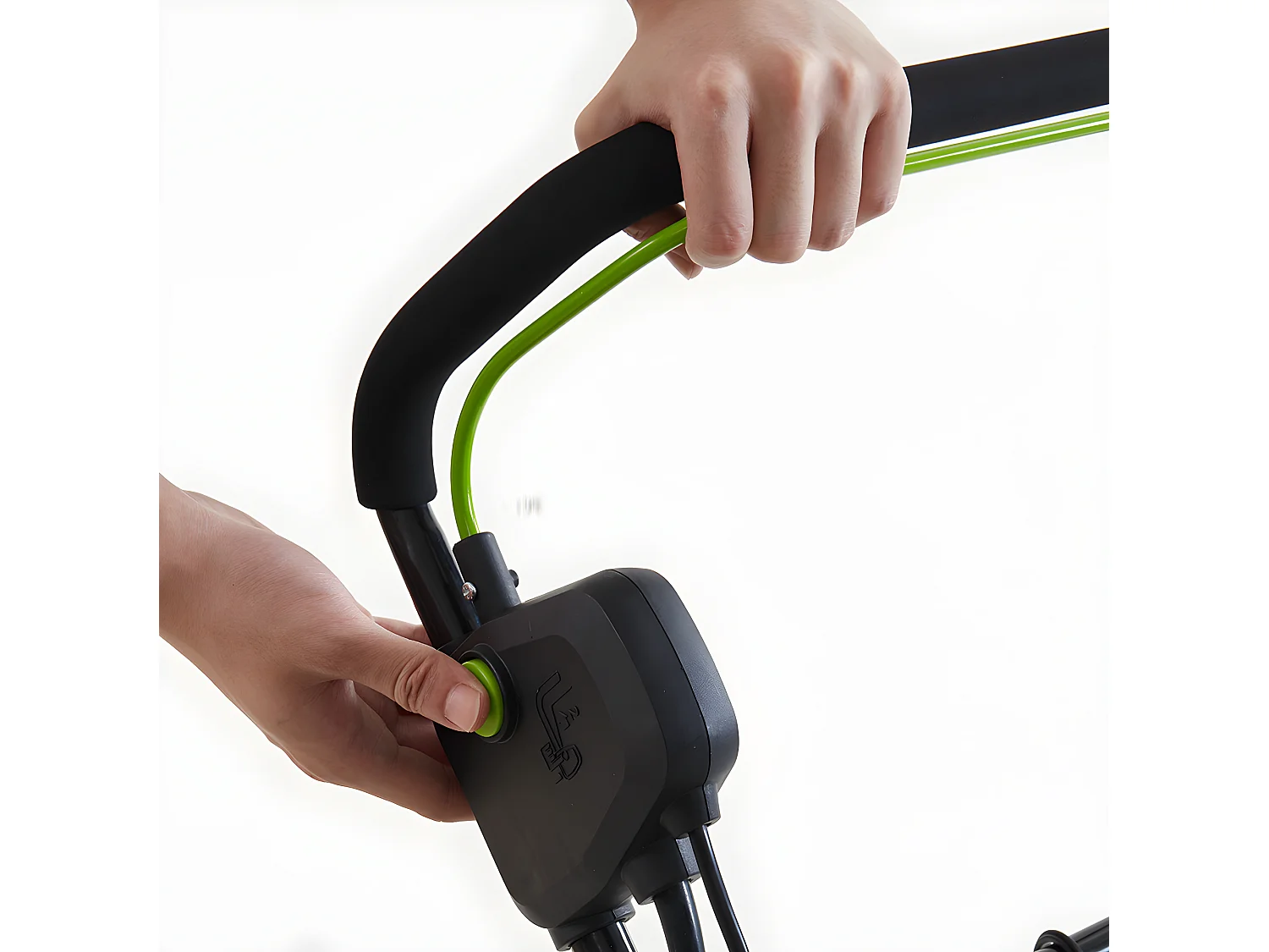 Vassoura elétrica aspiradora para relva sintética - GRAMI