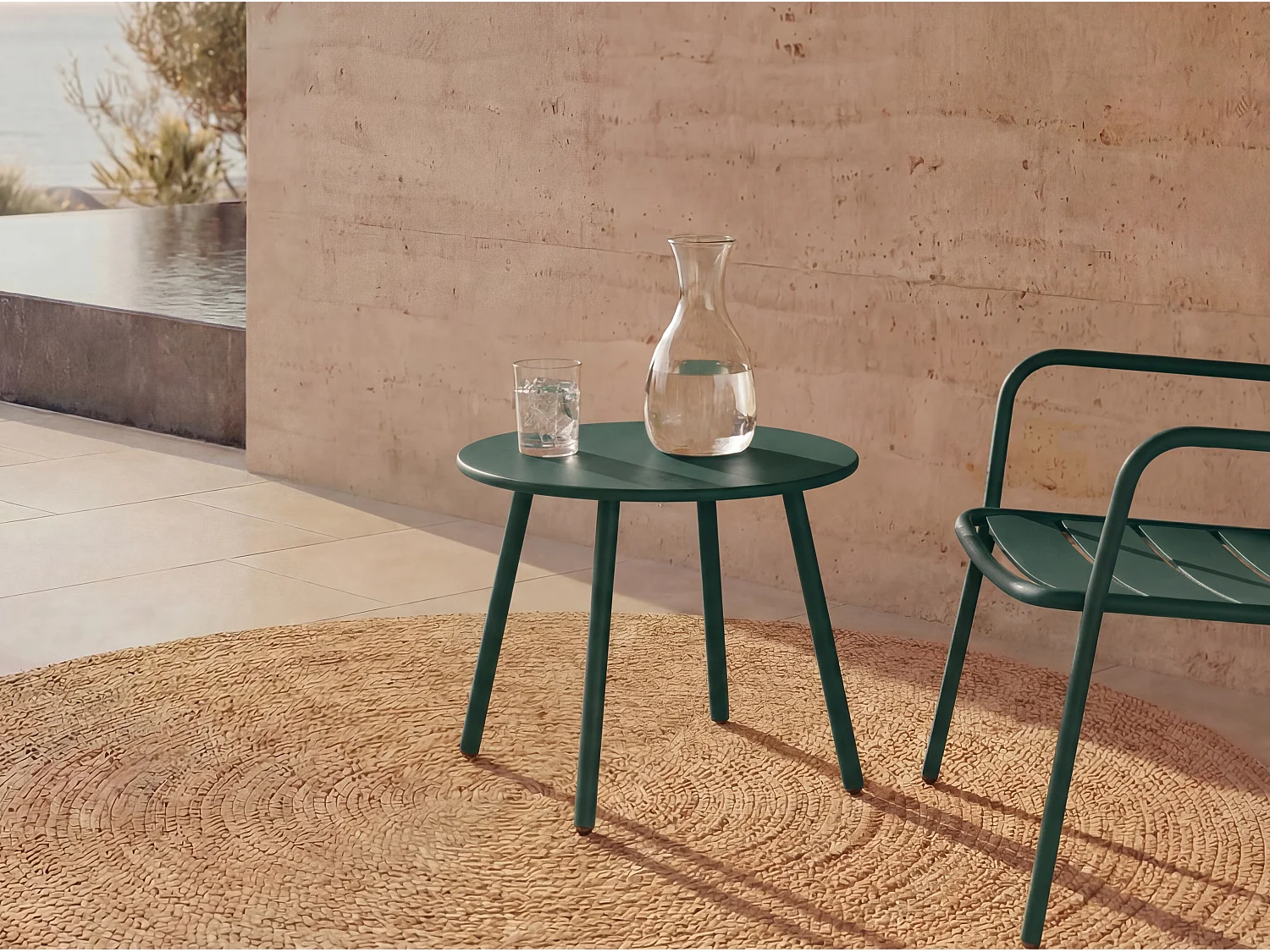 Table d'appoint de jardin en métal ronde - Vert sapin - MIRMANDE de MYLIA