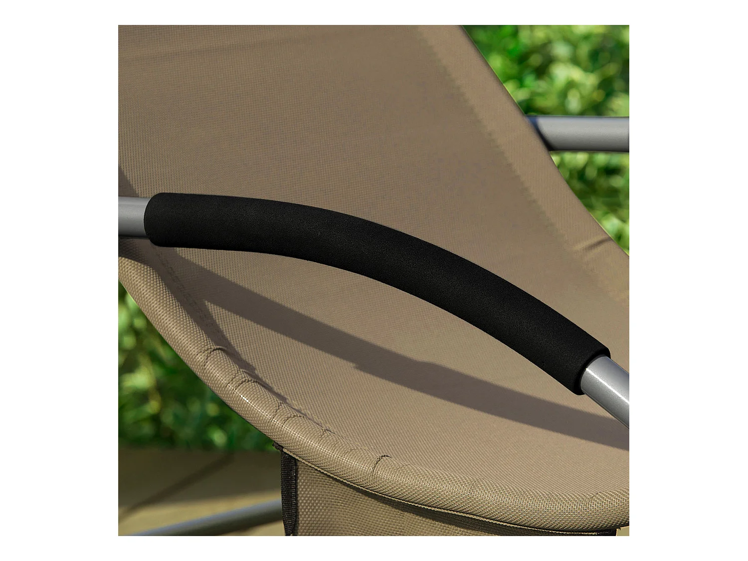 SoBuy OGS28-BR x2 Set van 2 Comfortabele Ligstoel Swingstoel Schommelligstoel Schommelbanken Zonnebed - Tuin - Terras - Bruin