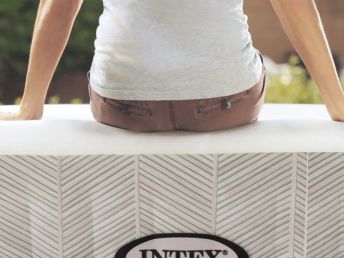 Kit spa gonflable Intex PureSpa Chevron carré Bulles 6 places + 6 filtres