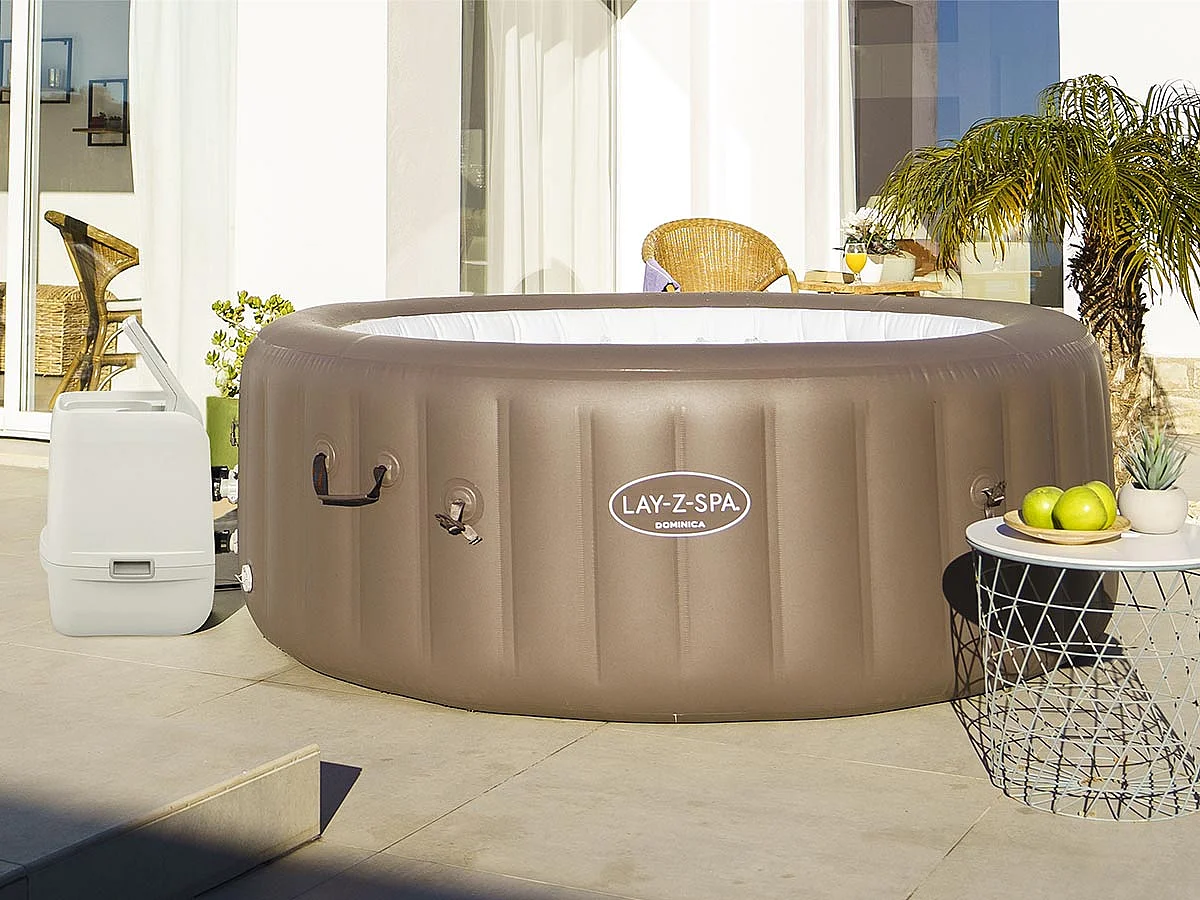Kit spa gonflable Bestway Lay-Z-Spa Dominica rond Hydrojet 4/6 places + 6 filtres