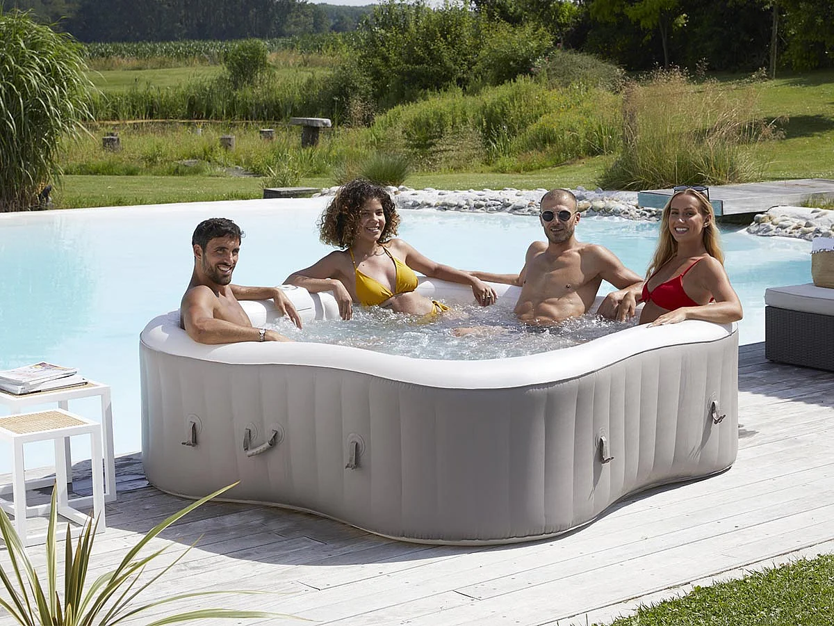 Spa gonflable Élite Plus trèfle Bulles 4 places - Infinite Spa
