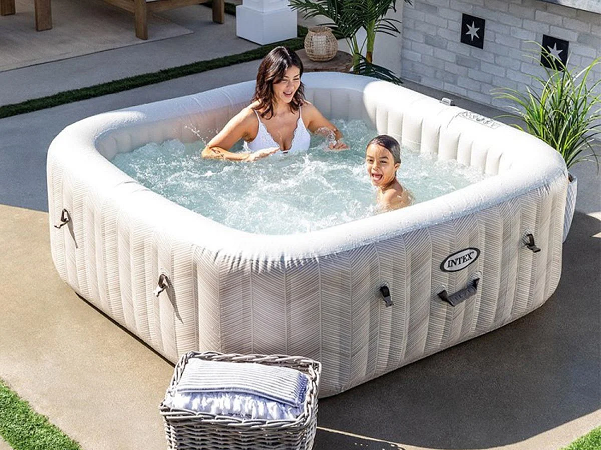Kit spa gonflable Intex PureSpa Chevron carré Bulles 6 places + 6 filtres + Kit d'entretien