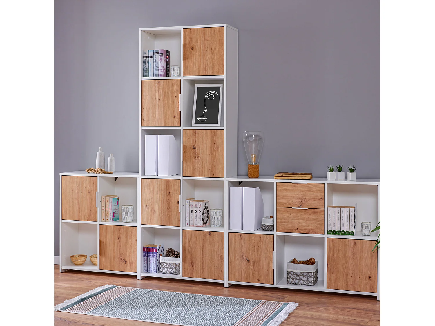 Etagère 4 cases en bois blanc avec 2 portes battantes chêne artisan - ET12115
