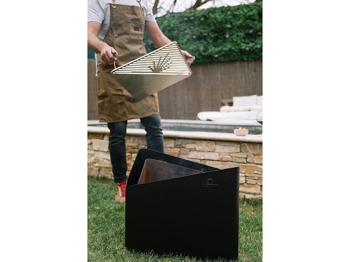 Krak Brasero à bois + grille 79x69cm - levant + grille noir