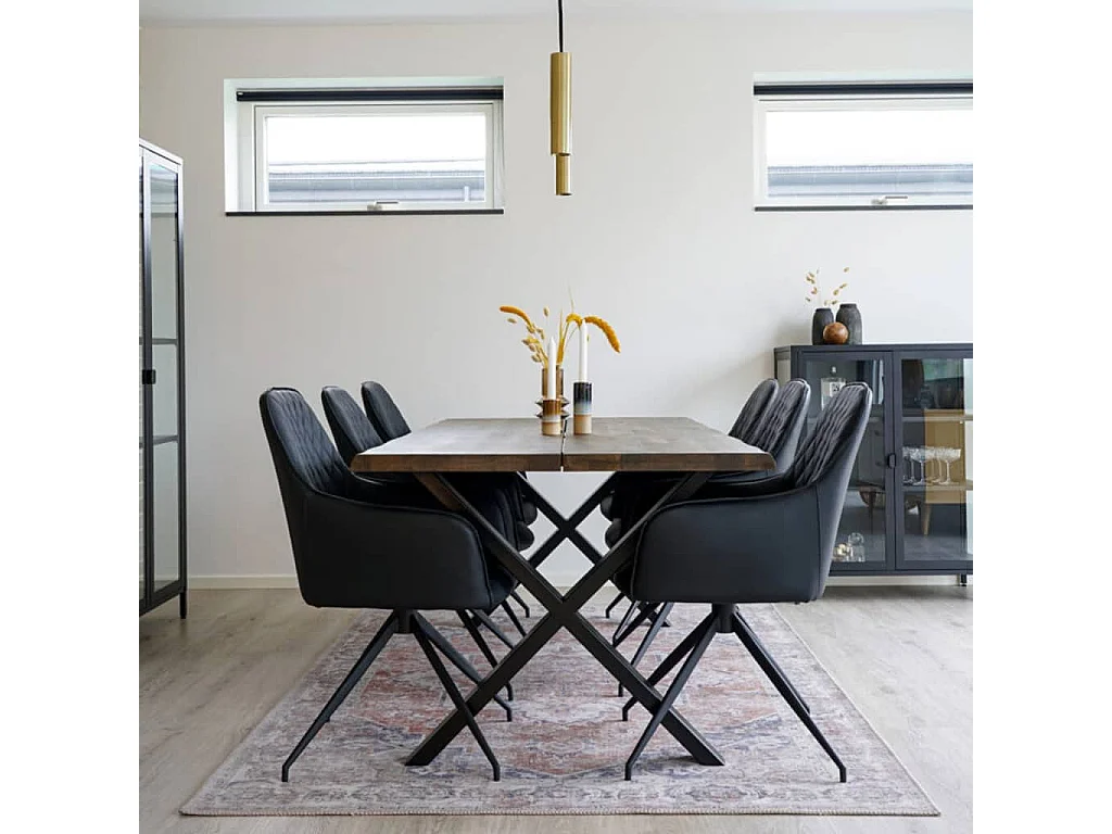 Harbo Esszimmerstuhl mit Drehfuß schwarz.