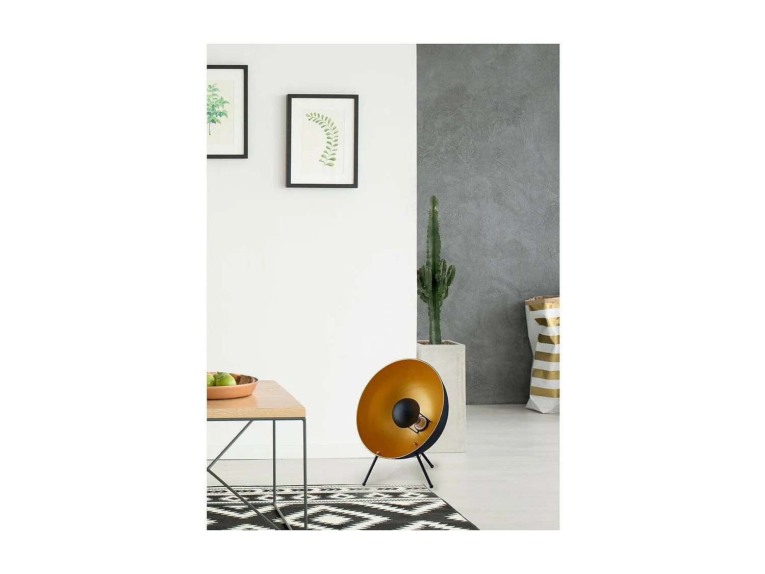 Gello tafellamp op goud en zwart metalen statief