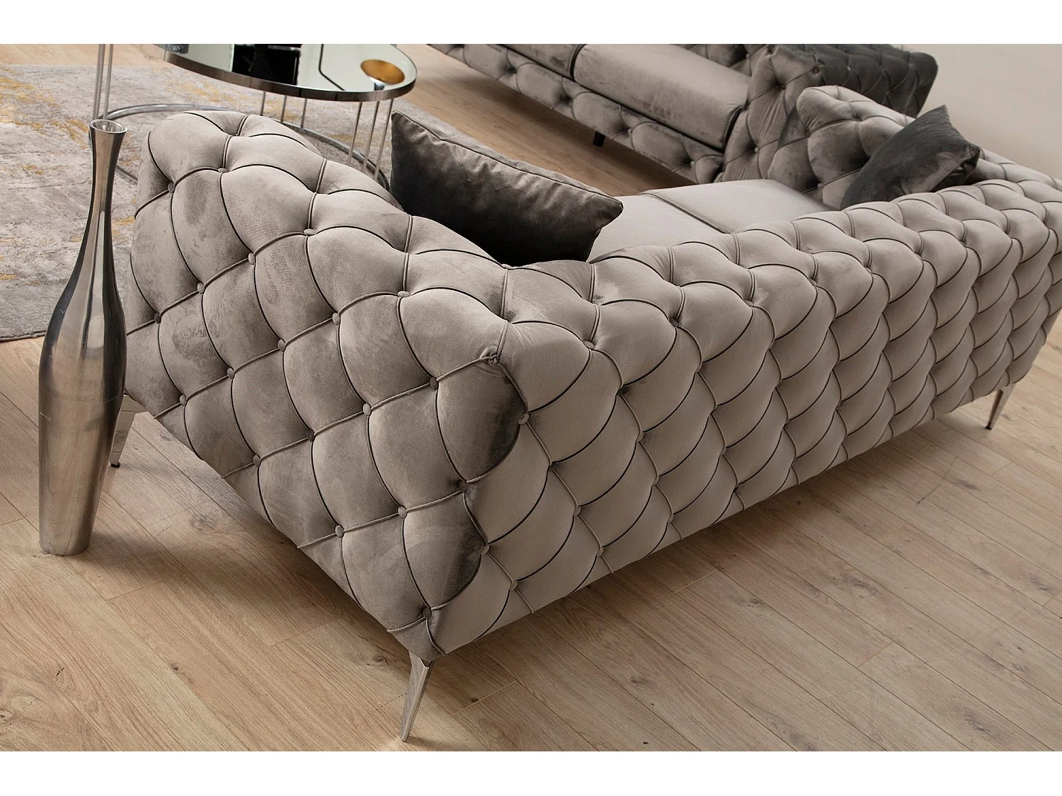 Sofá chesterfield Altadena 356, Gris, 237x90x73cm, Tapiz, Patas: Metal