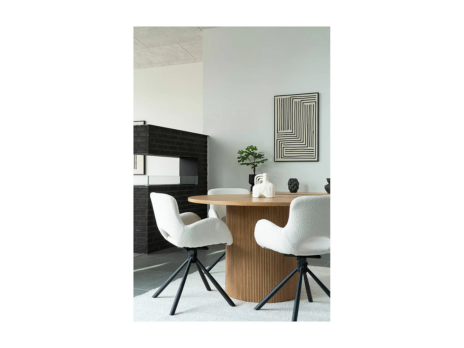 Amorim Esszimmerstuhl bouclé Drehfunktion off-white.