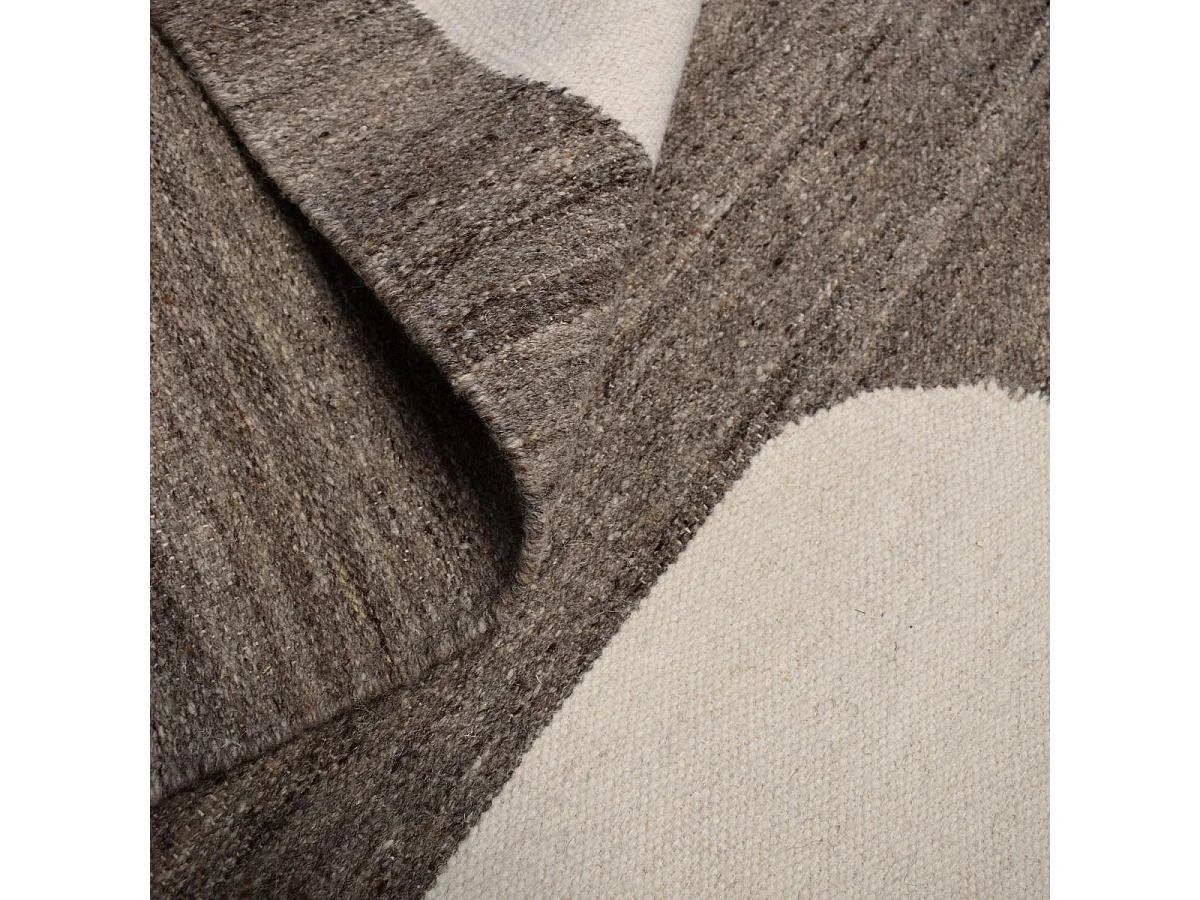 tapis salle à manger 200x300 fait main en laine beige et marron motif rond