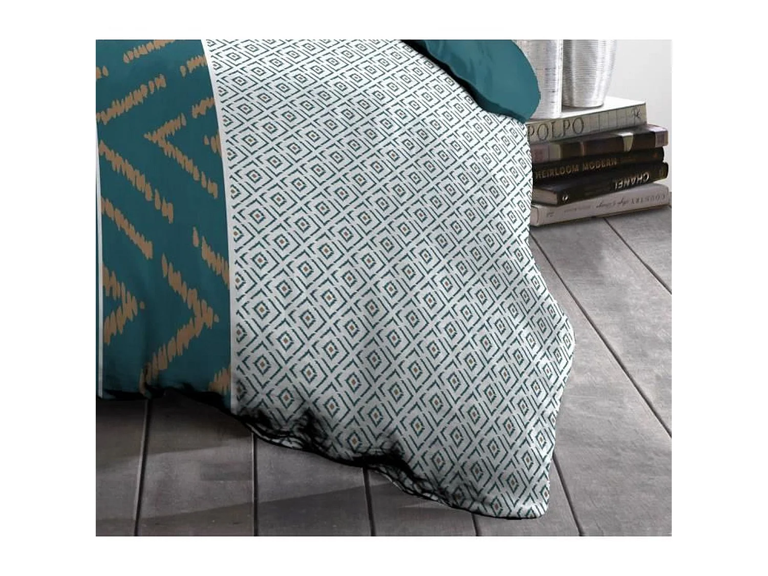 Conjunto de Cama de Microfibra 220x240cm com 2 Fronhas 63x63cm Padrão Geométrico em Turquesa