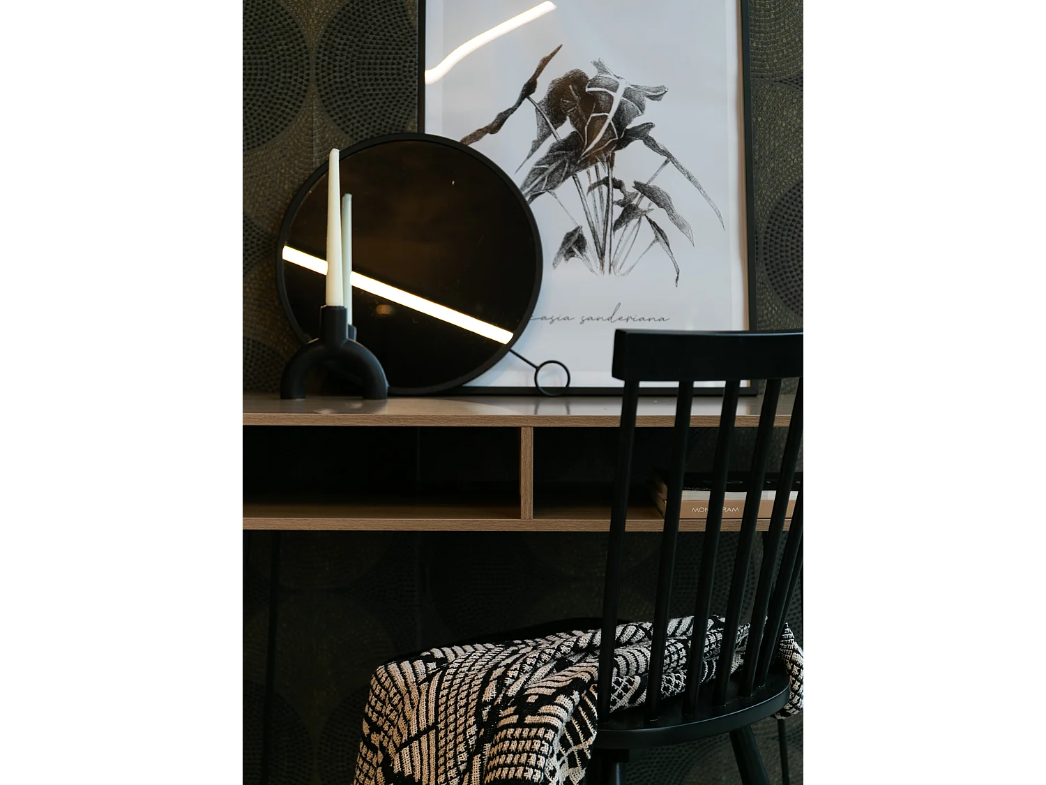 Schreibtisch - Bürotisch in Nussbaum / Schwarz mit 2 offenen Fächern und Metallbeinen, 100x40 cm - ORIANIS