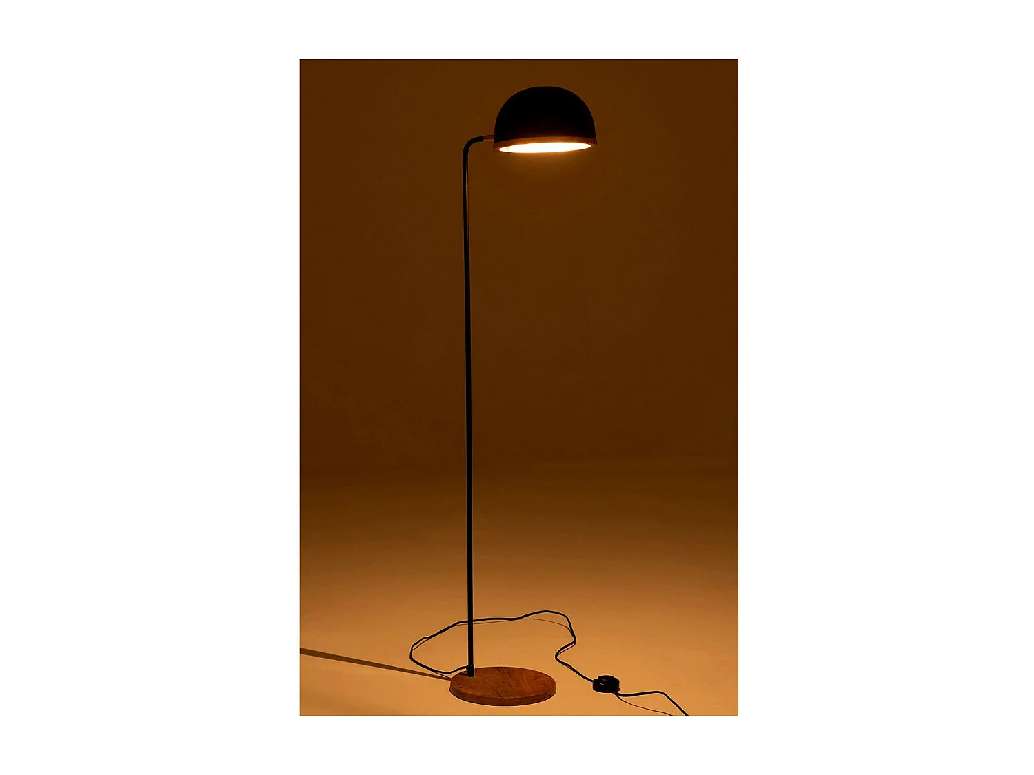 Lampadaire Design en Métal "Evy" 130cm Noir