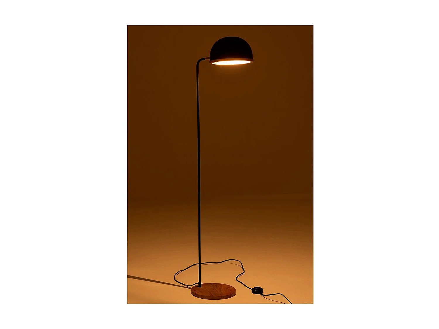 Lampadaire Design en Métal "Evy" 130cm Noir