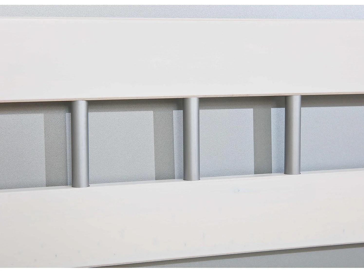 Fana bed 140x200cm wit.