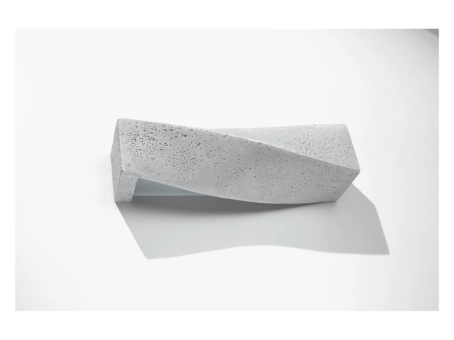 Lampada da parete a filo e semi-incasso grigia E27 Aplique de pared Flush & Semi Flush Gris E27