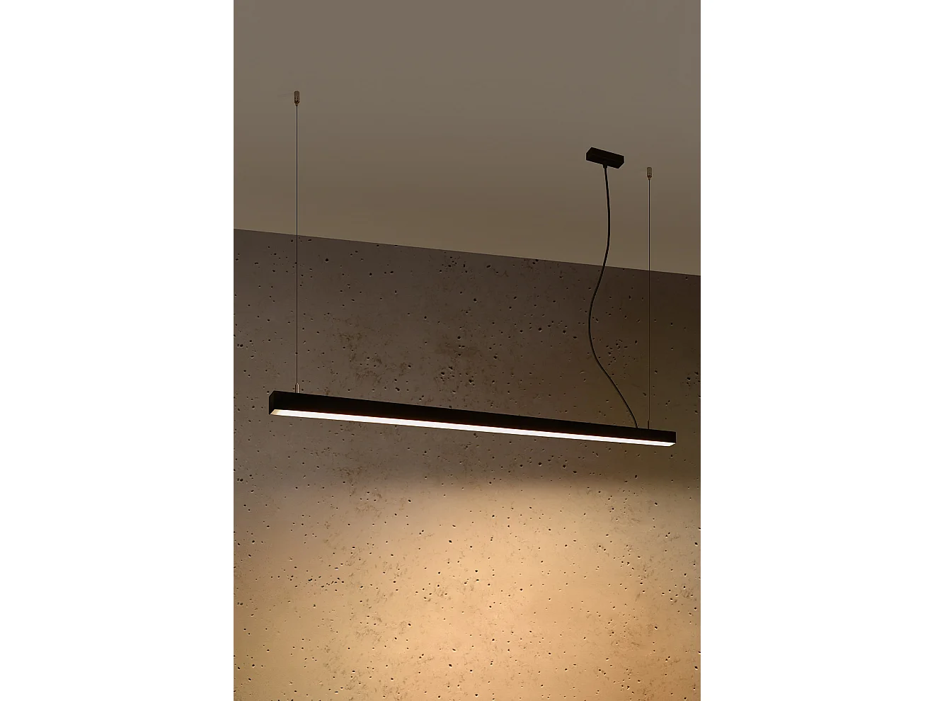 Integrierte LED 145cm Linear Straight Bar Pendelleuchte Schwarz 3000K Lampada a sospensione lineare a barra dritta a LED integrata da 145 cm, nera 3000K