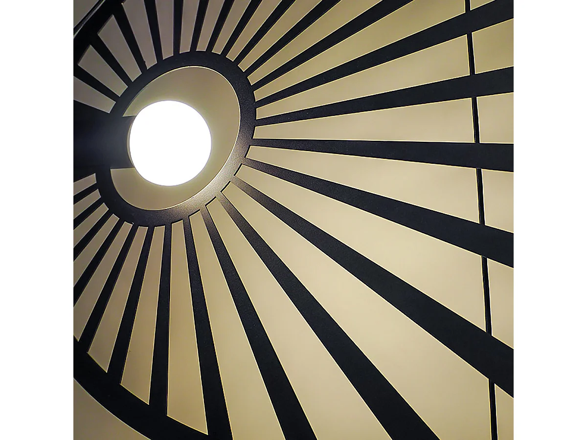 Hanglampen Lehdet Minimalistisch Van  - 1 Lichtbronnen - L.110 X H.150 Cm - Zwart