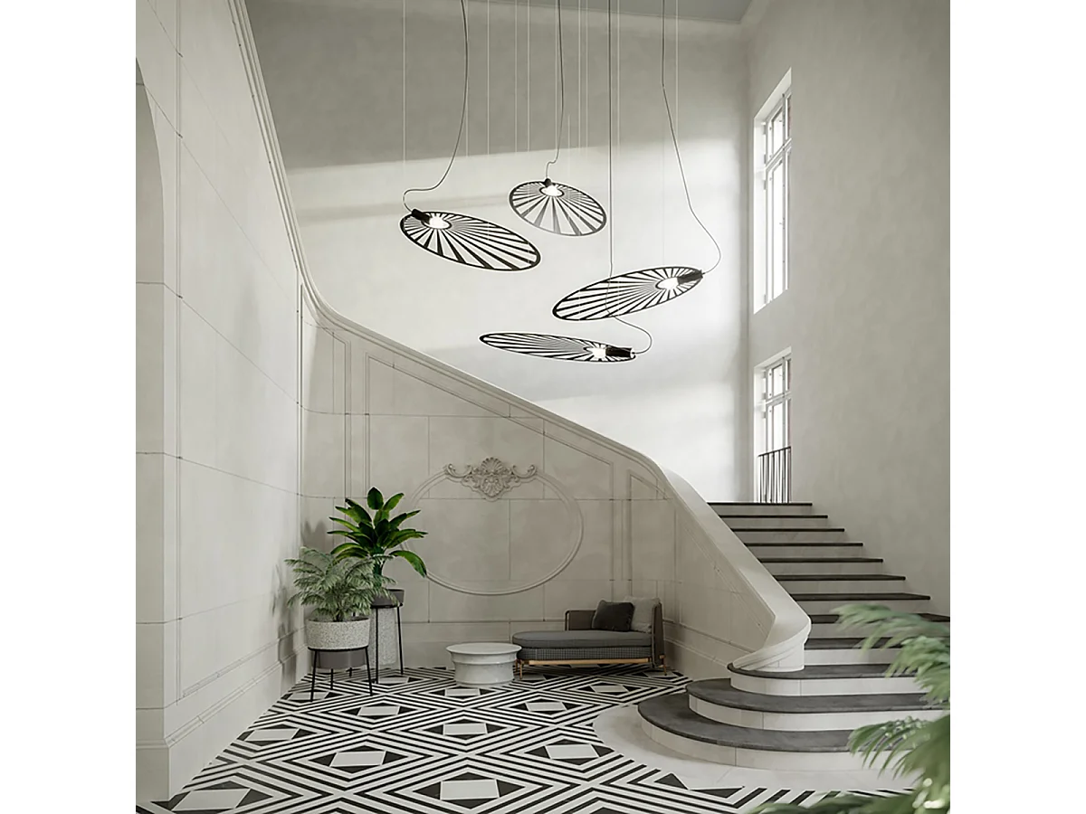 Hanglampen Lehdet Minimalistisch Van  - 1 Lichtbronnen - L.110 X H.150 Cm - Zwart