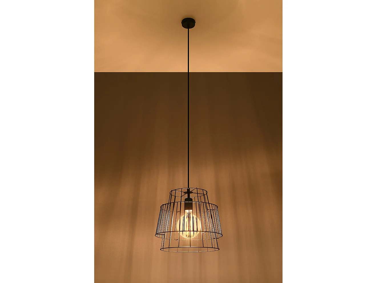 Twin Wire Frame Pendelleuchte Black E27 Twin Wire Frame Pendelleuchte Schwarz E27