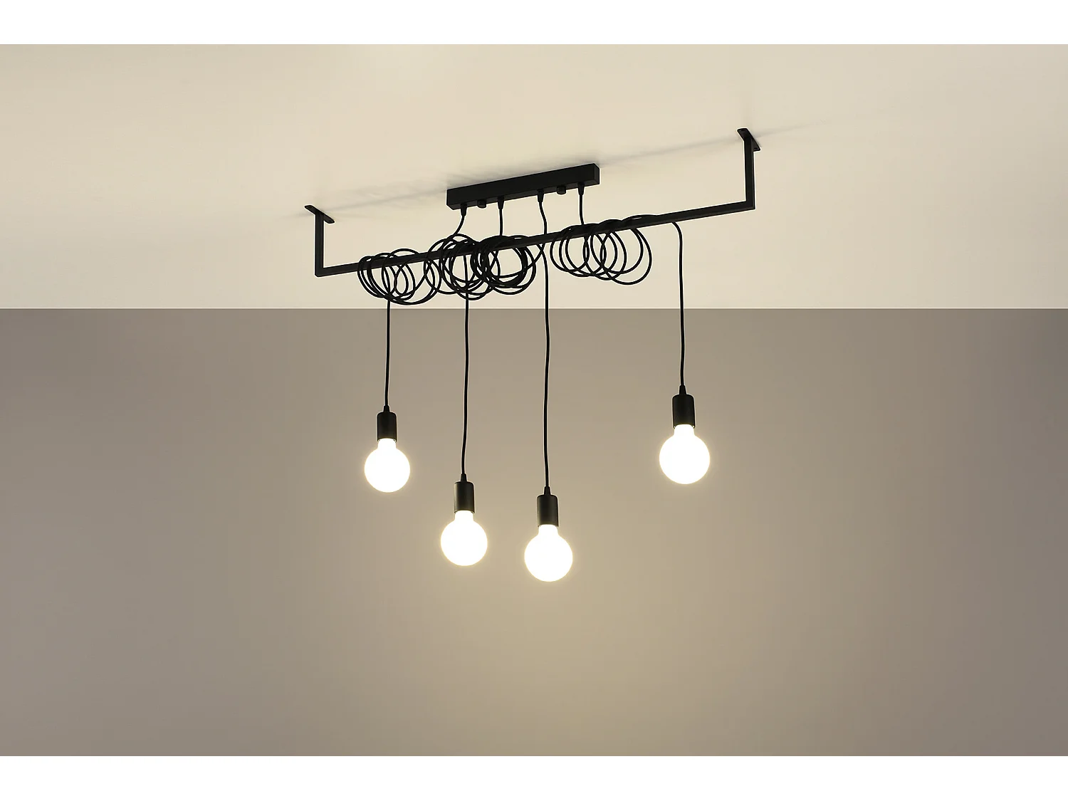 Modern Straight Bar Pendant 4 licht Black E27 Moderne Straight Bar Pendelleuchte 4-flammig Schwarz E27