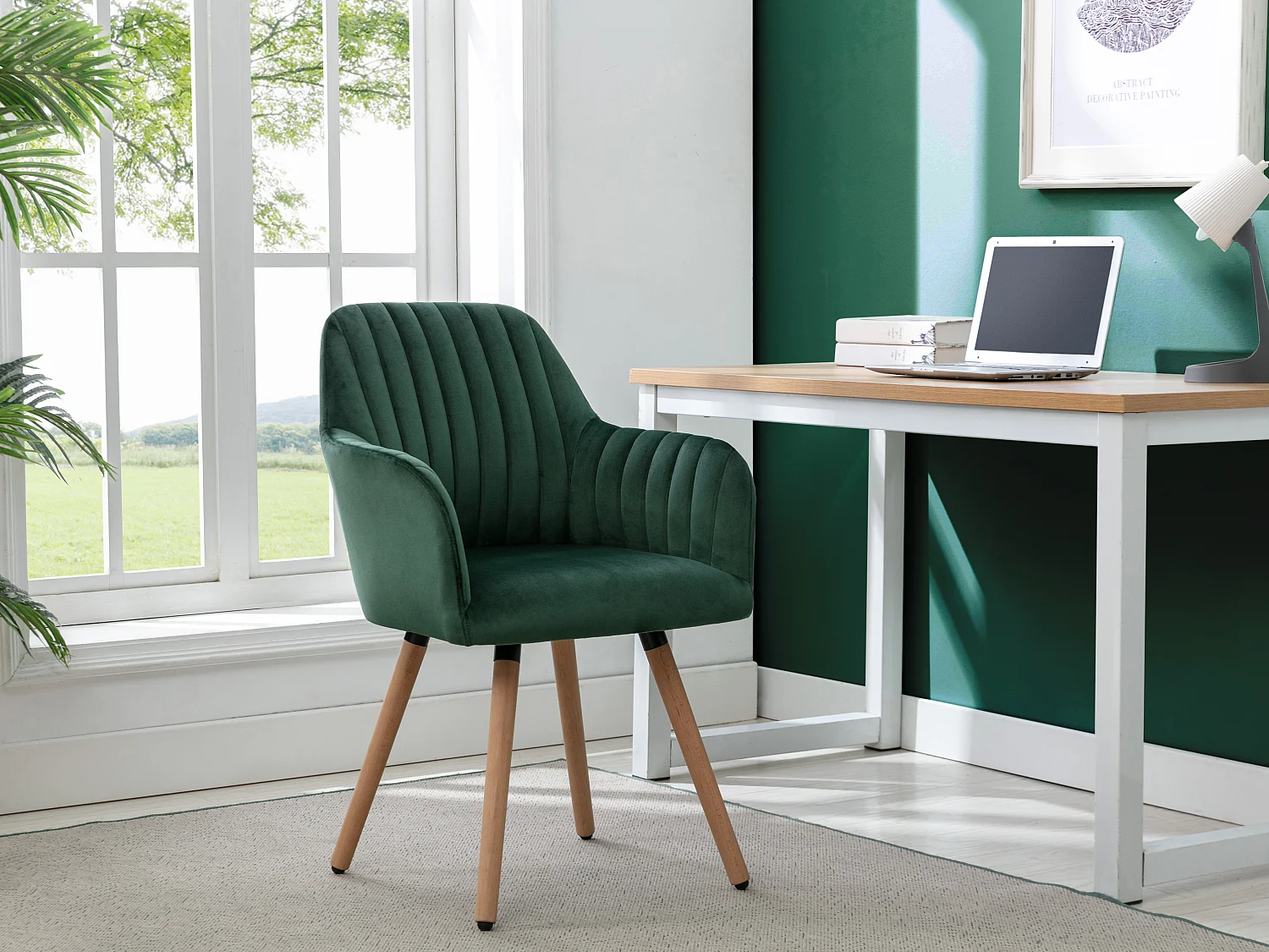 Chaise avec accoudoirs en velours et pieds bois de hêtre - Vert foncé - ELEANA