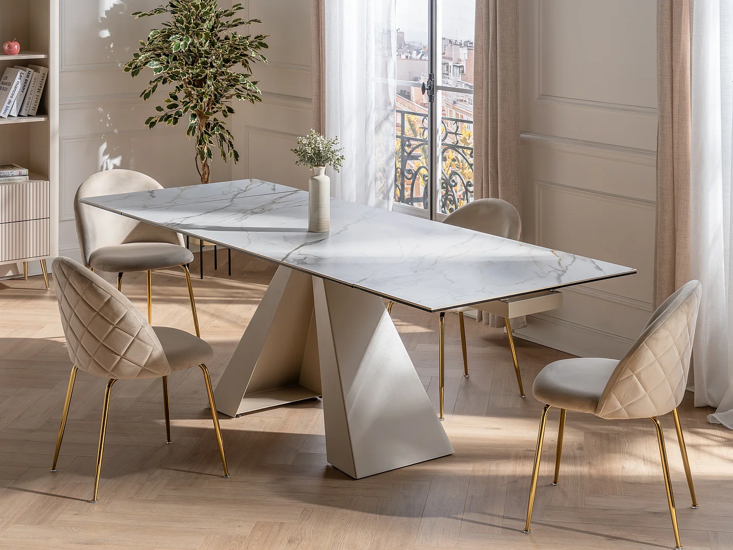 Mesa de jantar extensível 6 a 10 lugares em cerâmica e metal, efeito mármore branco e bege - LOZIPA de Pascal Morabito