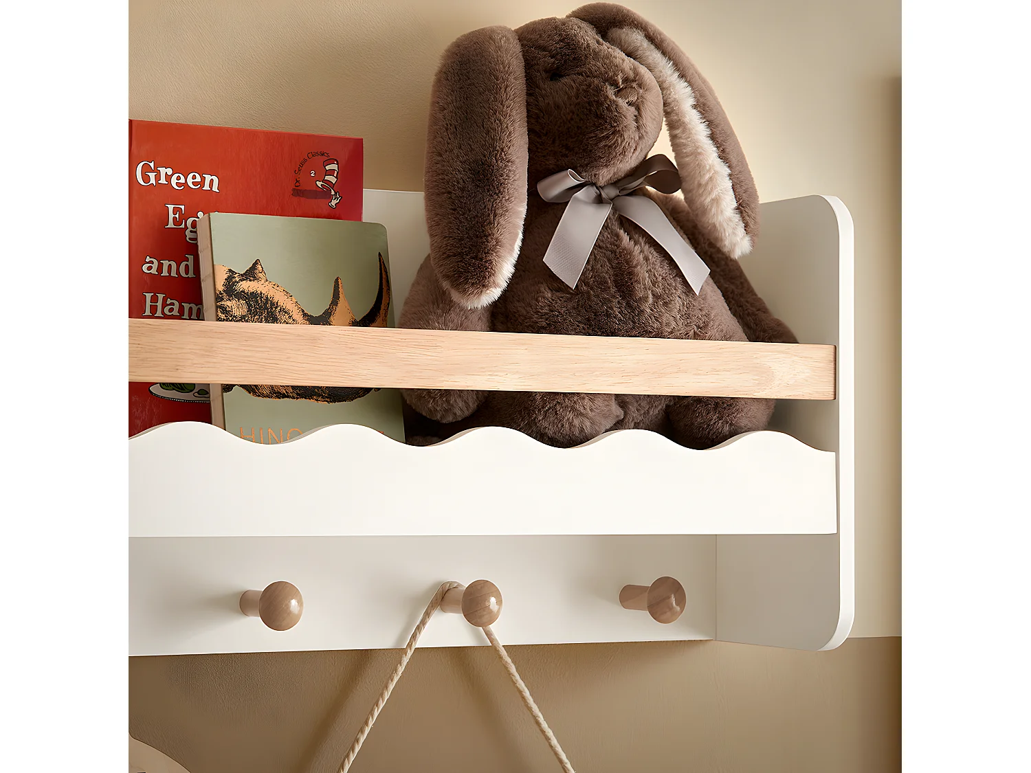 SoBuy KMB78-W Étagère Murale, Étagère de Rangement Suspendue, Porte-manteau pour Enfants, Étagère à Livres, Bibliothèque avec 1 Étagère et 5 Crochets