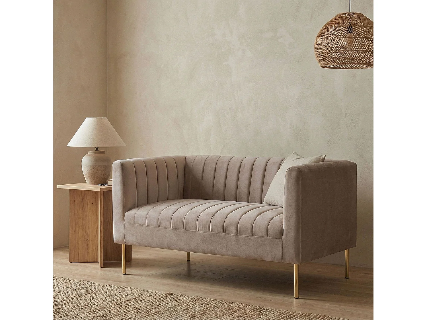Canapé moderne 2 places à coutures verticales Sacramento Velours Taupe