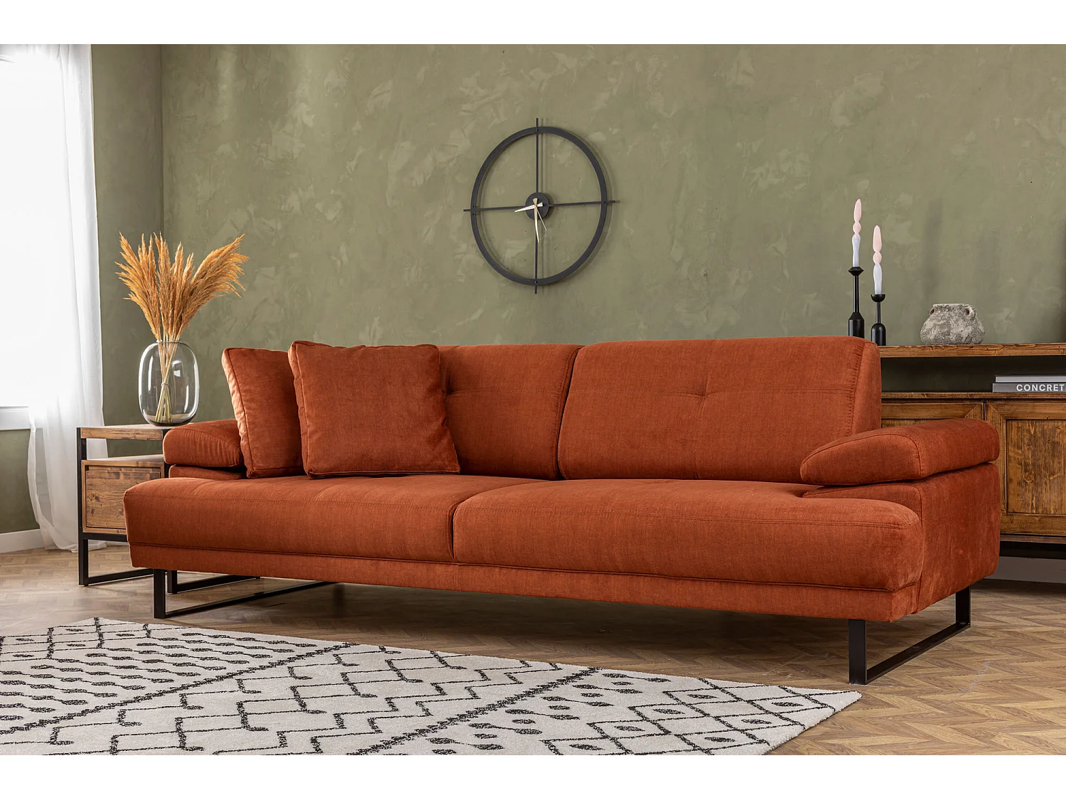 Moderne 3-zits rechte bank zacht oranje stof zwart metalen poten Kustone 239 cm